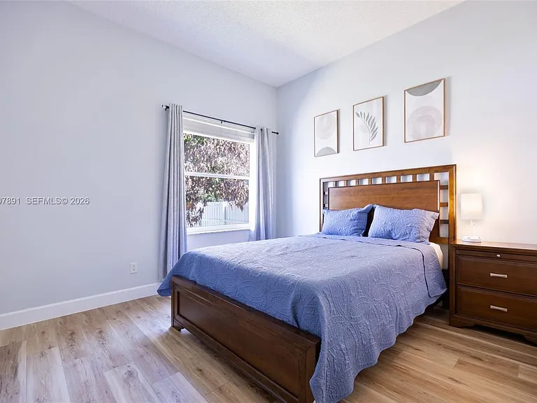 2033 SW Beekman St #2033 — Photo 29