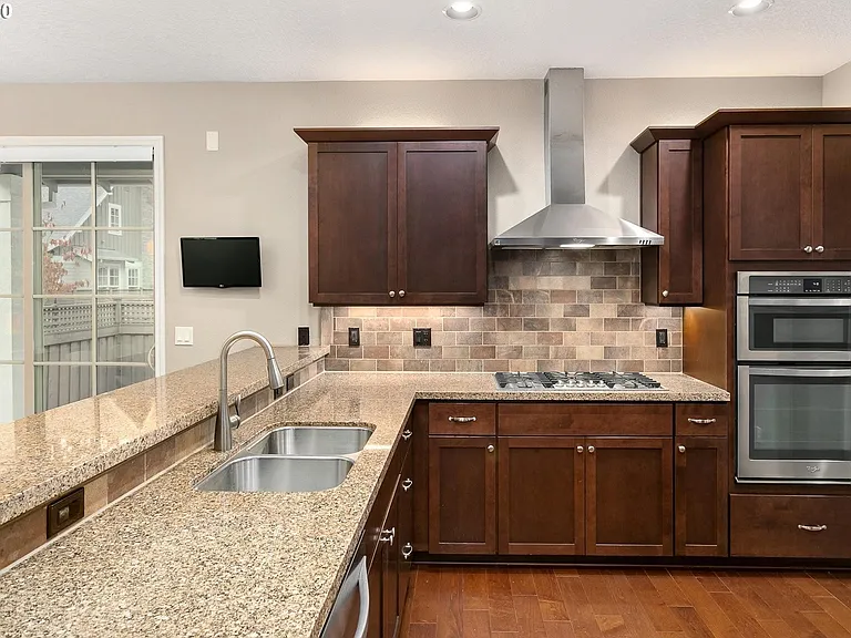 4515 Oakridge Rd — Photo 8