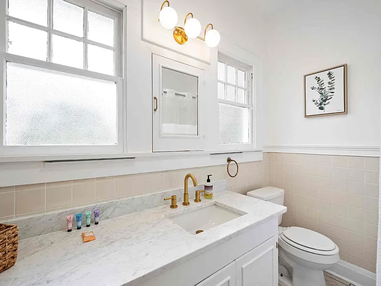 2131 King Ave — Photo 21