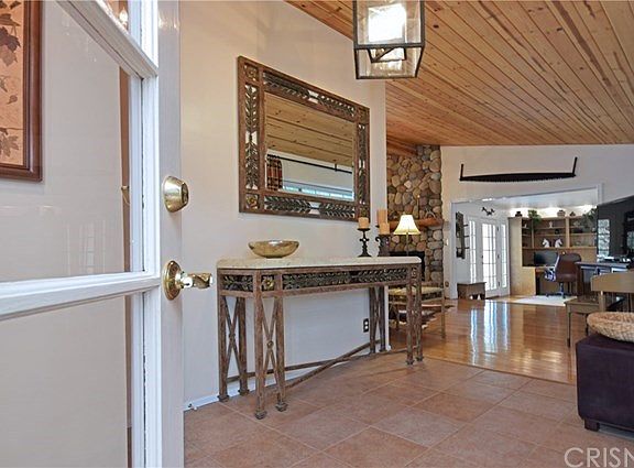 5th image of 894 Crater Oak Dr