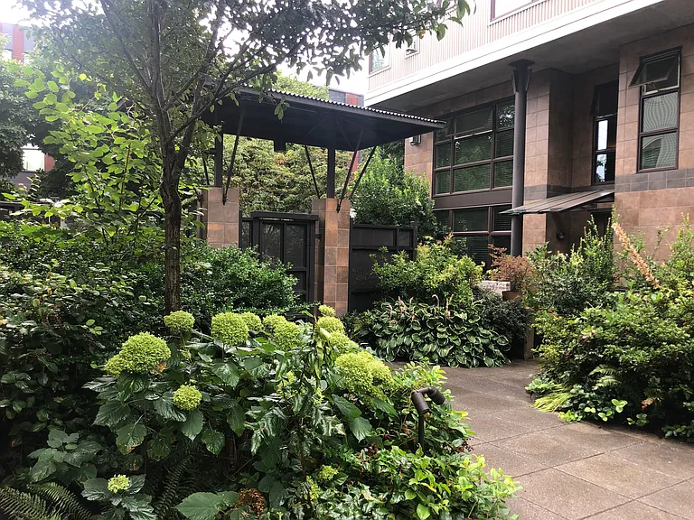1700 N Northlake Way #106 — Photo 1