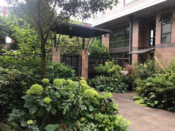 1700 N Northlake Way, Seattle, WA