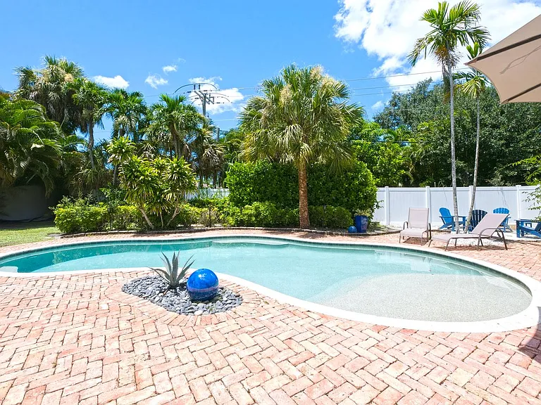 1274 Pine Ct — Photo 43