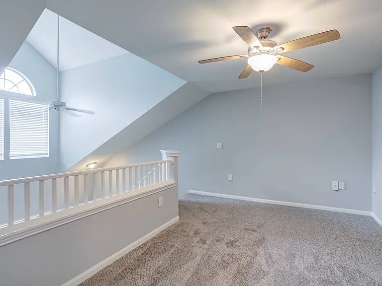 Marina Pointe — Photo 8