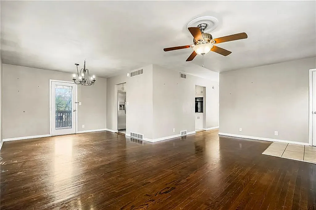 1305 Craig Drive - 1 — Photo 4