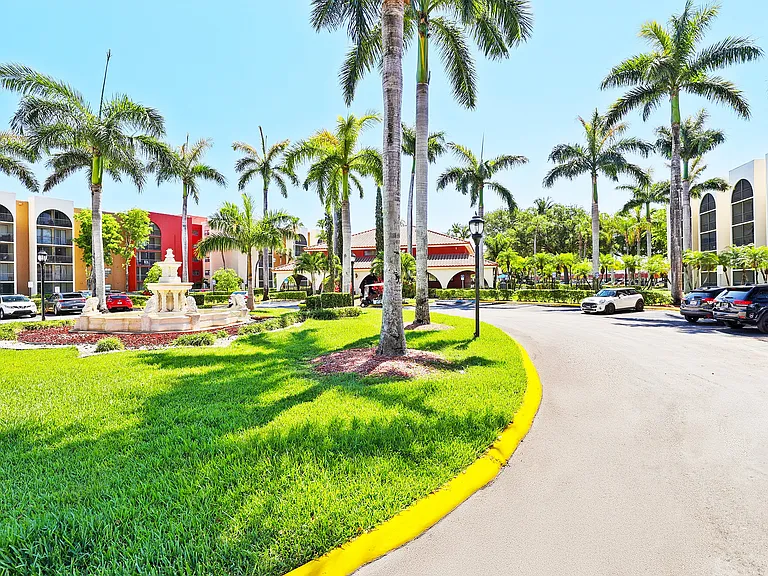 Enter into Aventura Harbor