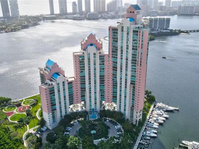 3370 NE 190th St APT 2407, Miami, FL, 33180