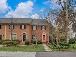 404 E Fisher Park Cir, Greensboro, NC 27401