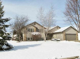 1158 Atcheson Ave, Sun Prairie, WI 53590