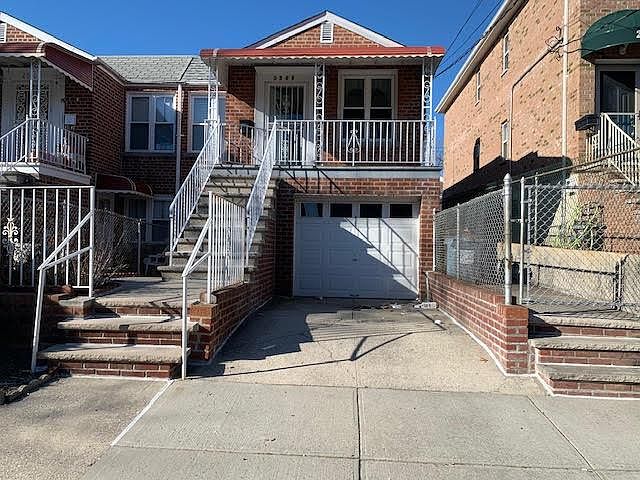 1st image of 2569 Tenbroeck Ave #2