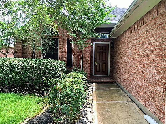 3rd image of 911 Glen Abbey Dr