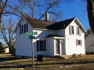 309 3rd St, Lyle, MN 55953