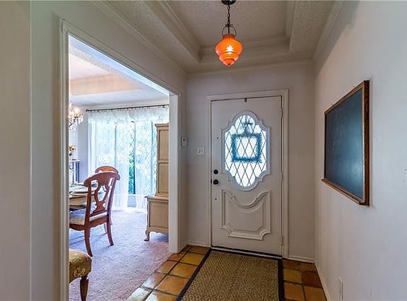 5th image of 4600 Knollview Ln