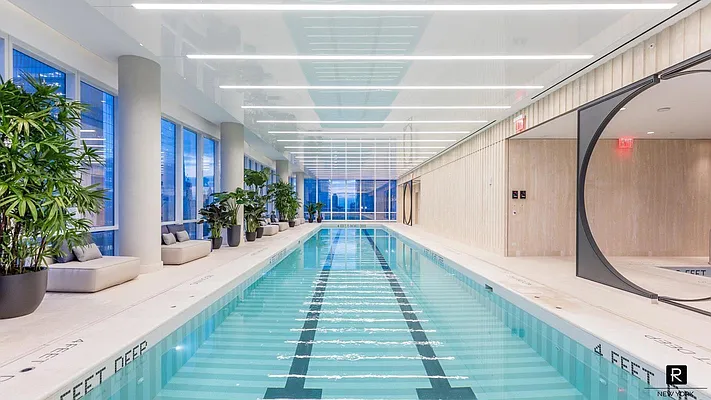 Rented by Gulia Wang, LREB | media 64