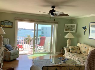 285 107th Ave, Treasure Island, FL 33706