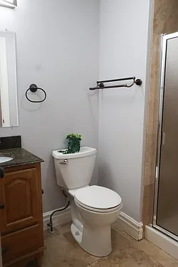 757 Syracuse Ave — Photo 14