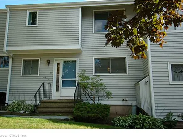 103 Fresh Meadow Rd, Branford, CT 06405