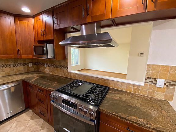 4th image of 7553 Peach Blossom Dr
