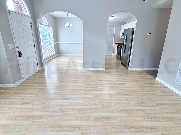 415 Caddis Creek Rd — Photo 4