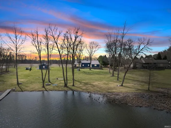 6674 W McClure Dr, Silver Lake, IN 46982