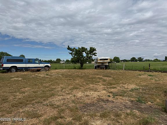 4th image of 148002 W North River Rd