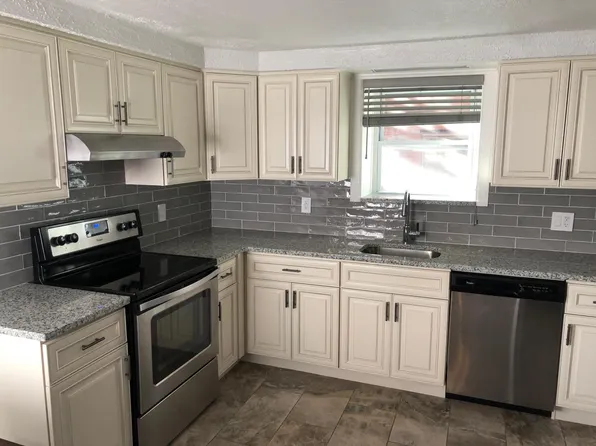 1518 9th Street image 3 of 23