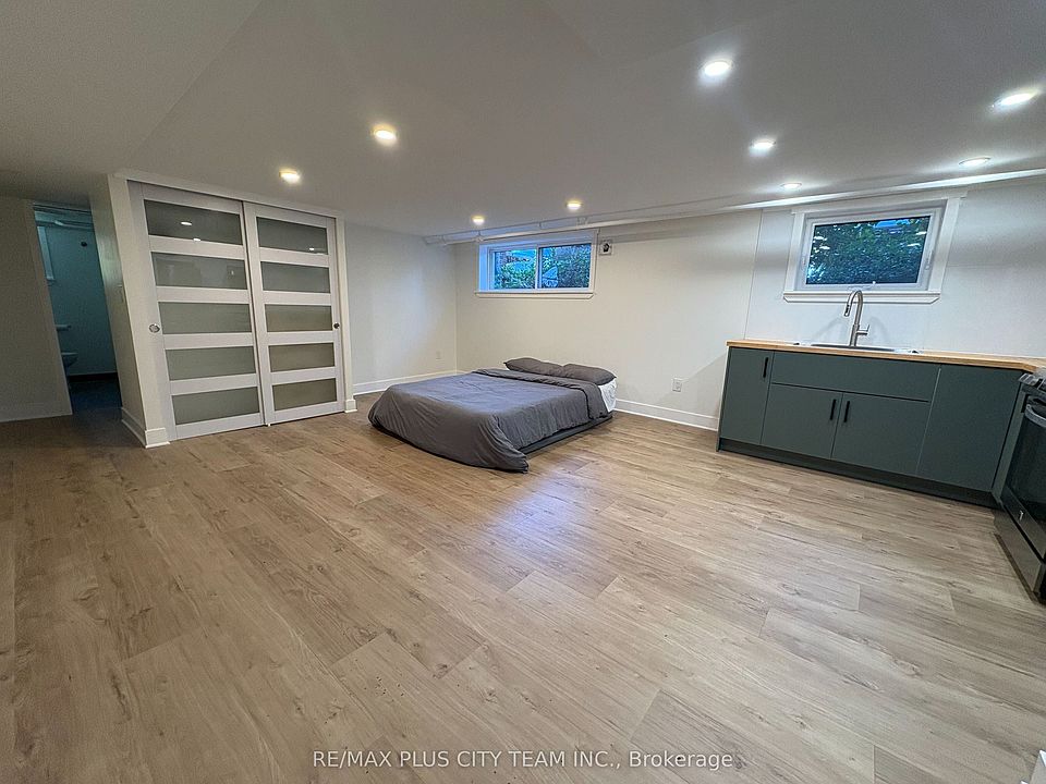 1st image of 3835 Bathurst St #10
