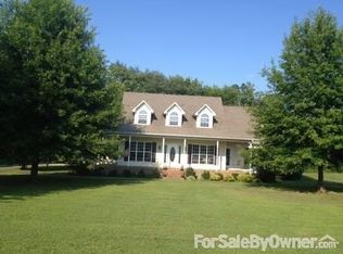 211 Land Rd, Leoma, TN 38468