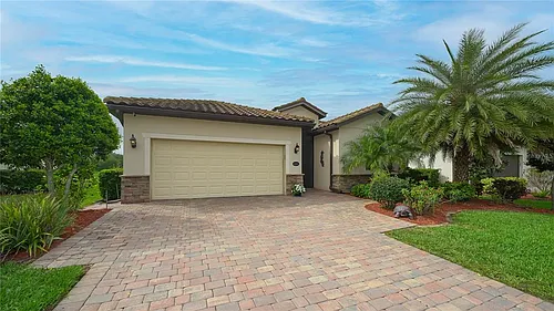 6888 Willowshire Way Photo 1