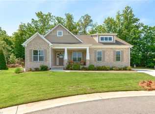 2108 Cherrywood Dr, Clemmons, NC 27012