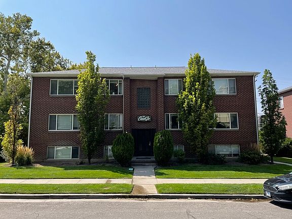 2nd image of 215 N Quince St #9