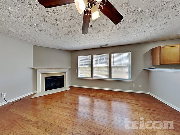 2nd image of 339 Waterbury Way