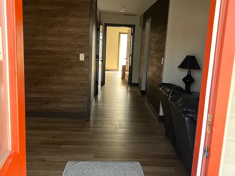 110 W Hammond St — Photo 13