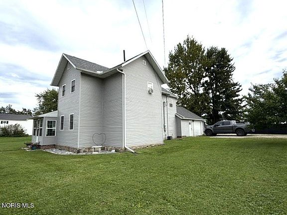 4th image of 111 W Allison St