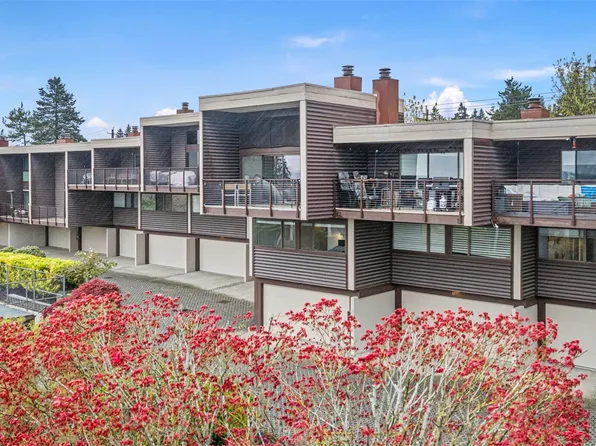 611 S State Street #9, Kirkland, WA 98033
