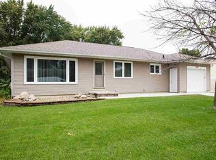1033 Oleson Rd, Waterloo, IA 50702