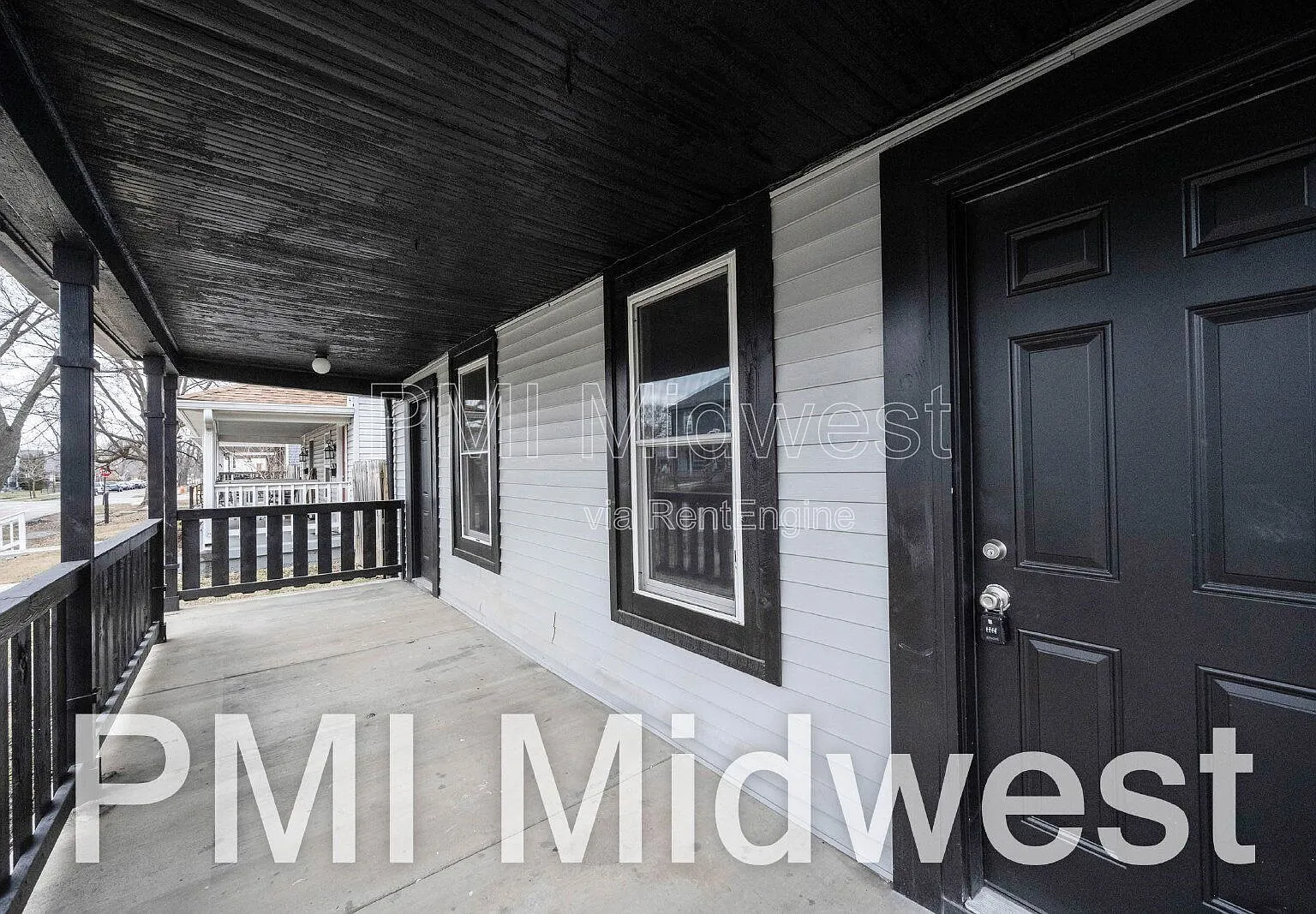 2 bed, 1.0 bath, 1008 sqft, $1,149 — Photo 2