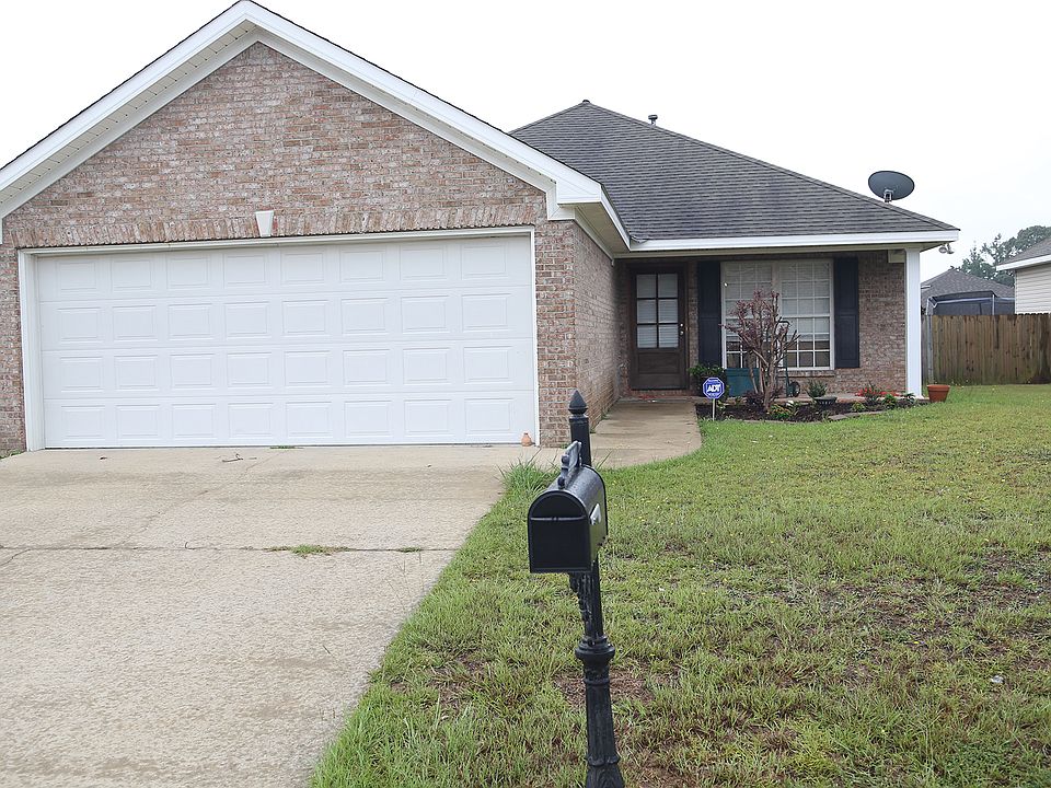 1st image of 361 Split Rail Dr