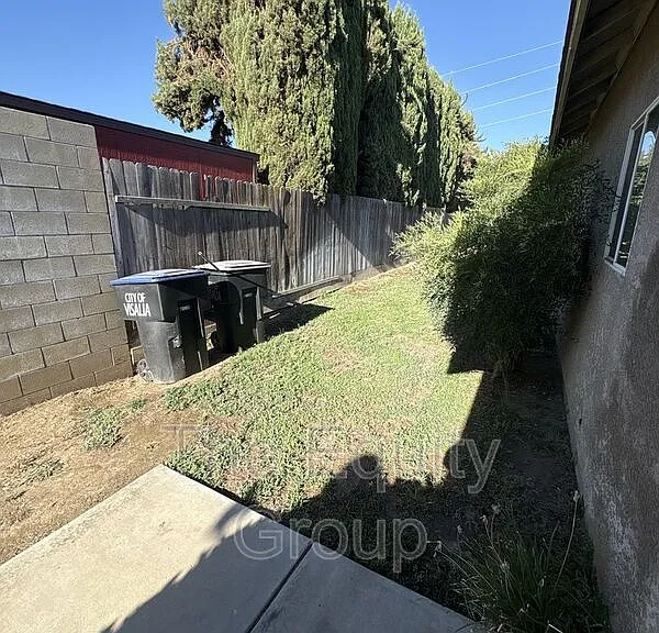2423 W Sunnyside Ave — Photo 16