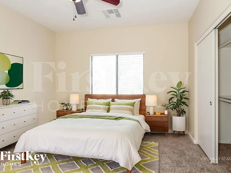 22022 N 29th Dr — Photo 12