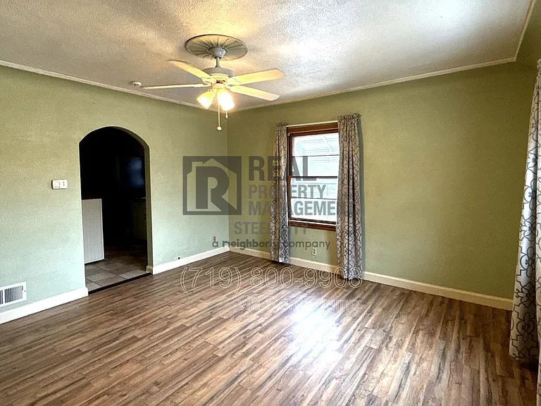 1222 E 3rd St — Photo 2