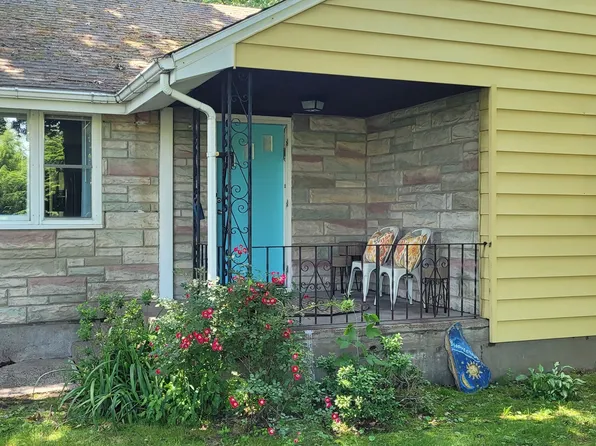 833 Matianuck Avenue, Windsor, CT 06095