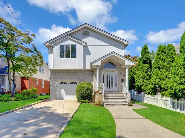 1106 Cathedral Avenue, Franklin Square, NY 11010