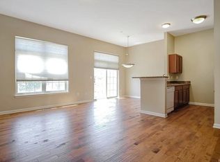 39773 Rockcrest Cir UNIT 25, Northville, MI 48168