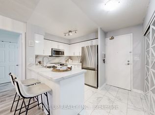 3 Ellesmere St #225, Richmond Hill, ON L4B 4N2