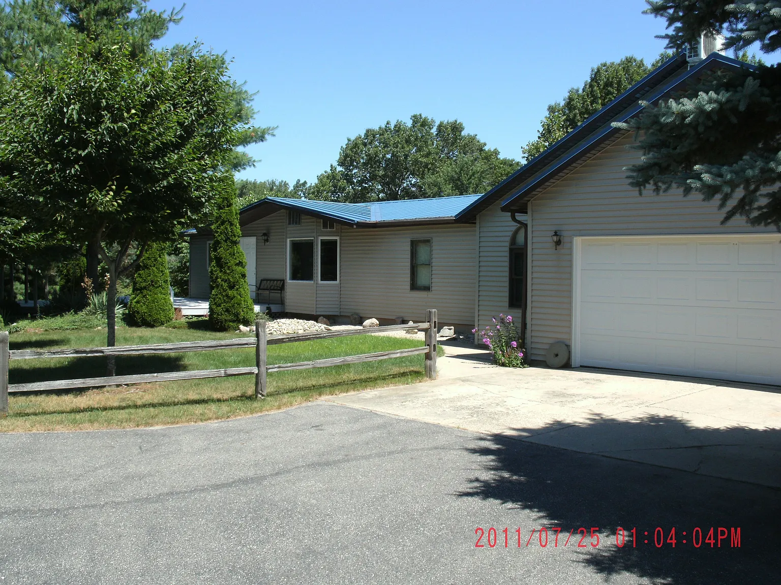 13190 Pine Island Dr photo 1