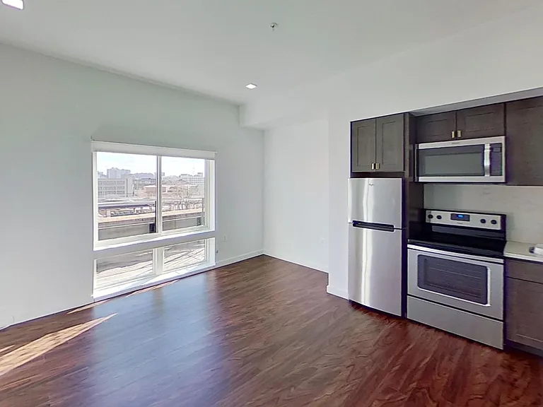 824 N Calvert St — Photo 40
