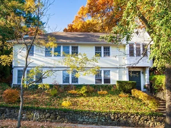 67 Rawson Rd #0, Brookline, MA 02445