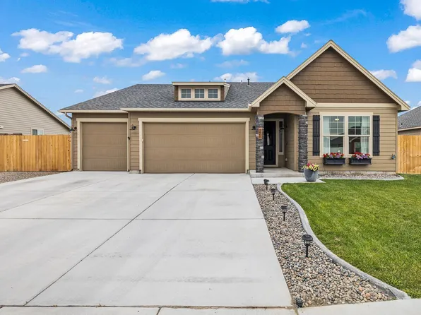 3905 Des Moines Ln, Pasco, WA 99301