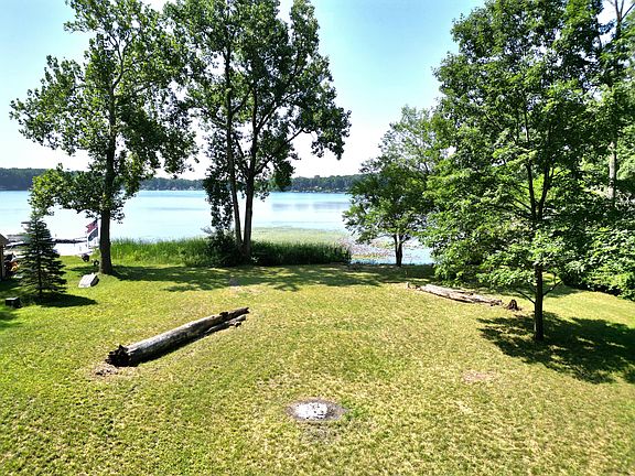 2nd image of 58388 E Clear Lake Rd